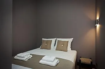 City Park Suites Otel 4*