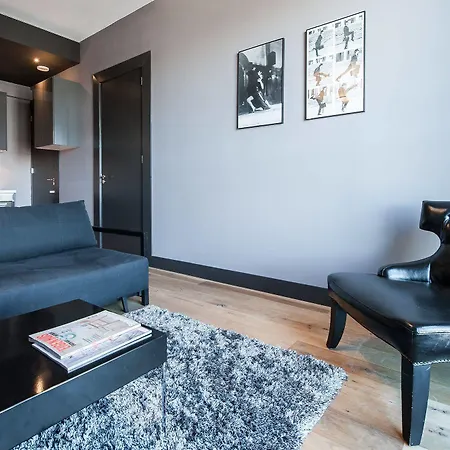 City Park Suites فندق